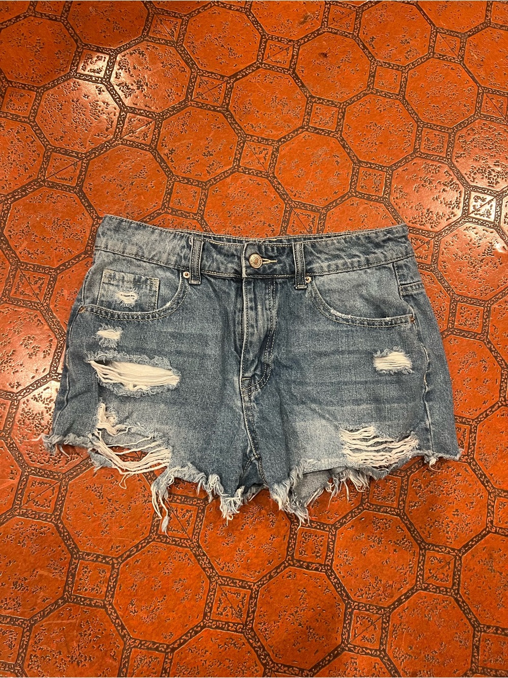C’EST Toi Classic Distressed Denim Shorts - Light Blue cest women’s small